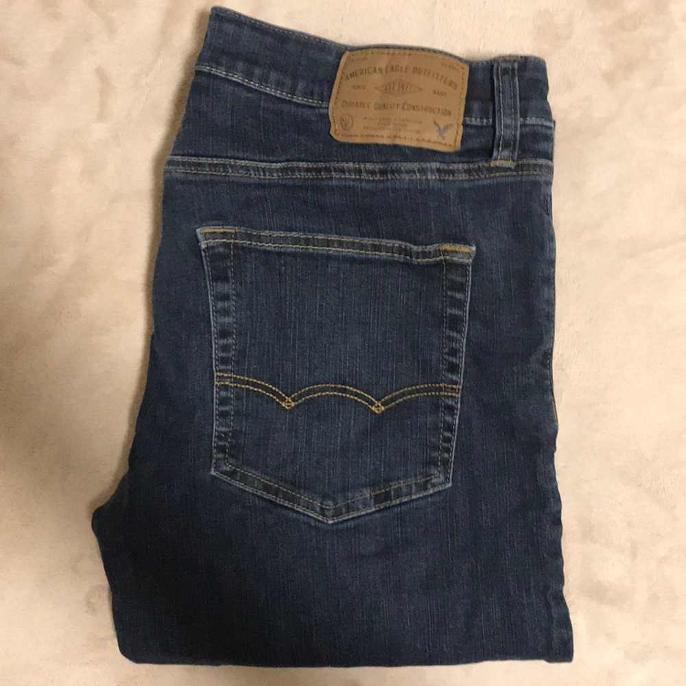 AE active flex jeans. Size: 31 x 32